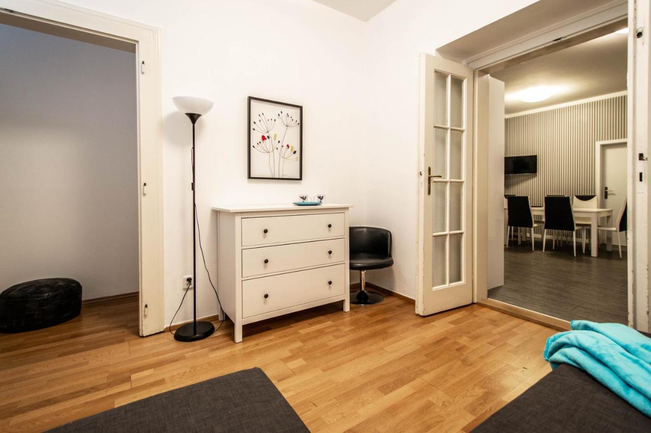 Labyrinth Apartments By Ruterra Prag Dış mekan fotoğraf